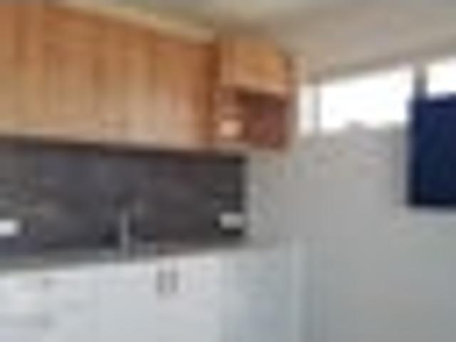 Apartment for rent in Whangaparaoa