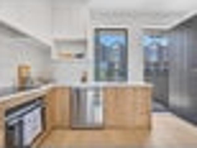 Townhouse for rent in Whangaparaoa, Oroua County