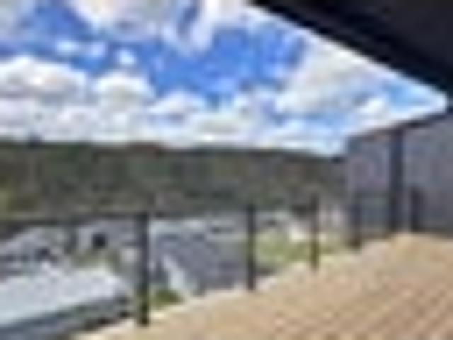 Townhouse for rent in Whangaparaoa