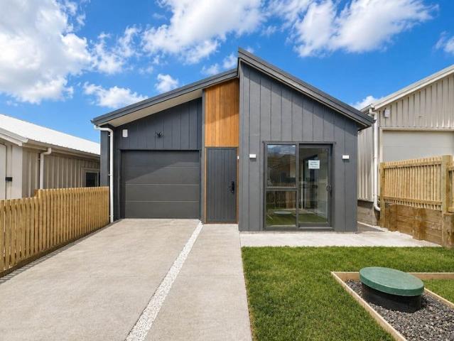 House for rent in Manurewa, Oroua County
