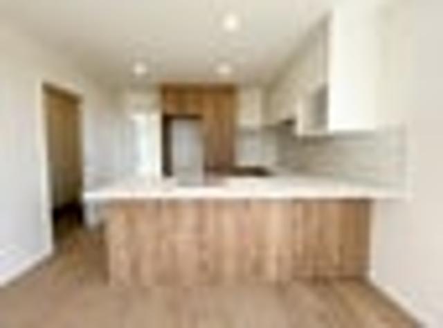 Townhouse for rent in Whangaparaoa, Oroua County