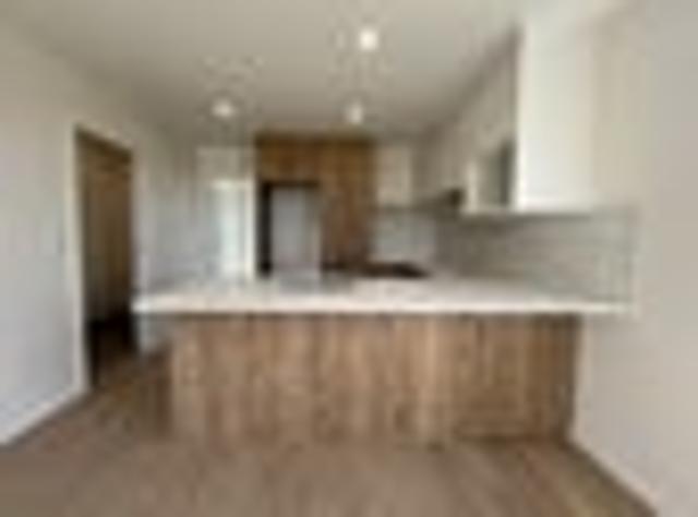 Townhouse for rent in Whangaparaoa, Oroua County