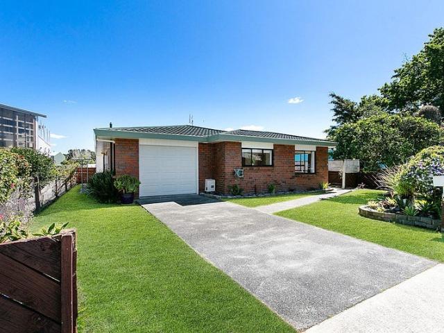Apartment for rent in Ōrewa, Hibiscus and Bays