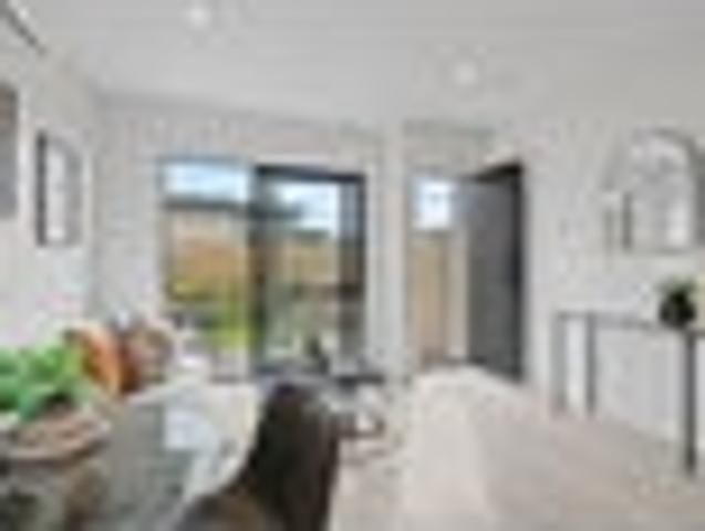 Townhouse for rent in Whangaparaoa, Oroua County
