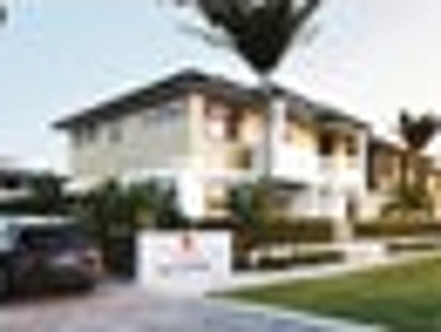 Townhouse for rent in Whangaparaoa, Oroua County