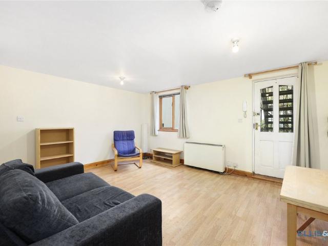 Apartment for rent in Walthamstow Village, Leyton