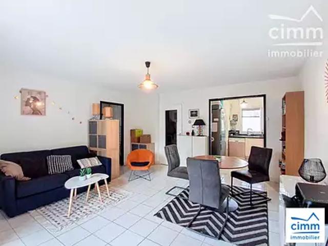 Appartement vente à Orgères, La Cour