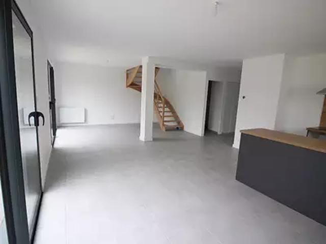 Maison location à La Cour, Orgères