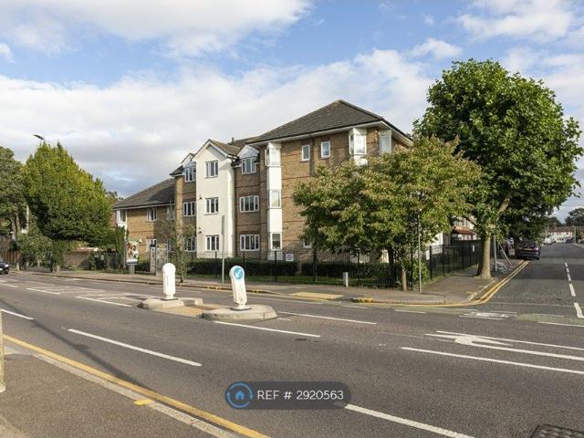 House for rent in London Borough of Havering, Greater London