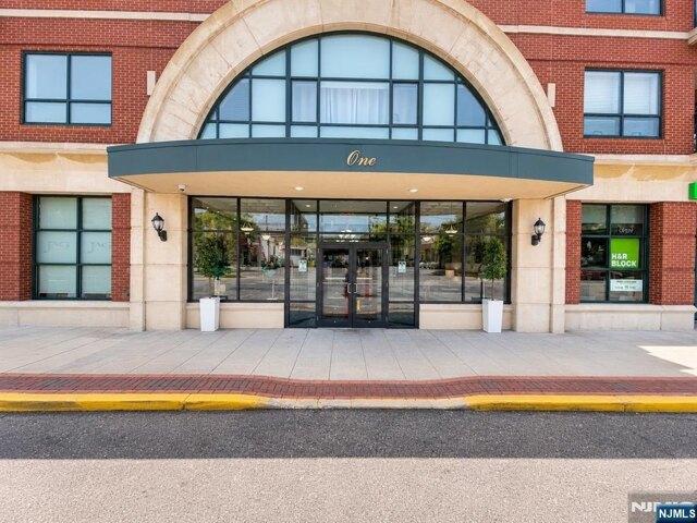 Condo for sale in Rutherford, New Jersey