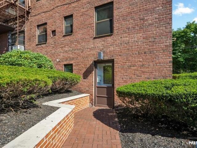 Condo for sale in Rutherford, New Jersey