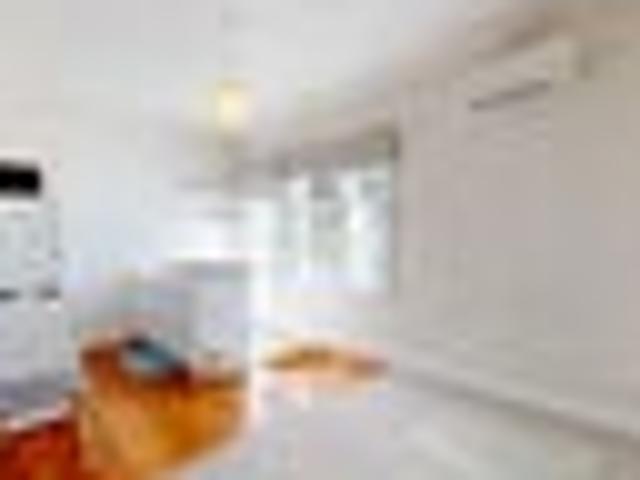 Apartment for rent in Oriental Bay, Wellington