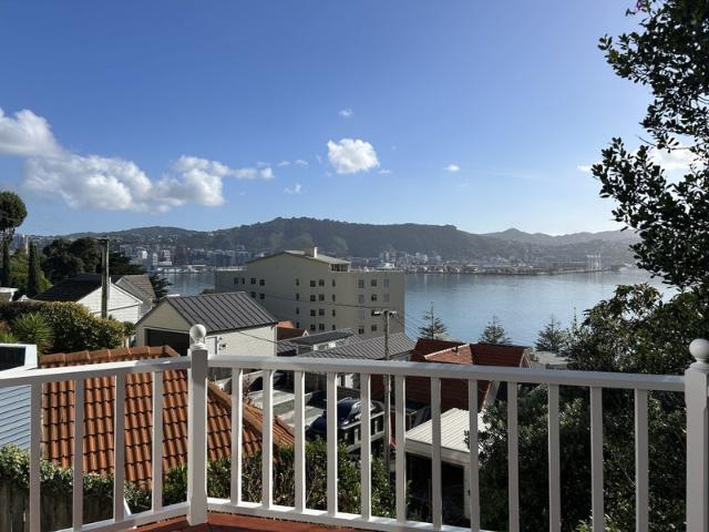 Apartment for rent in Oriental Bay, Wellington