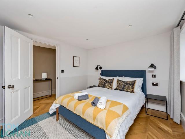 Apartment for rent in Brunswick, Brighton
