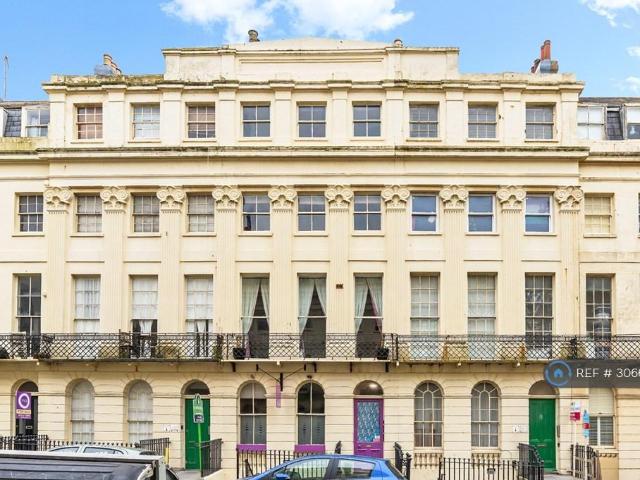 House for rent in Brunswick, Brighton