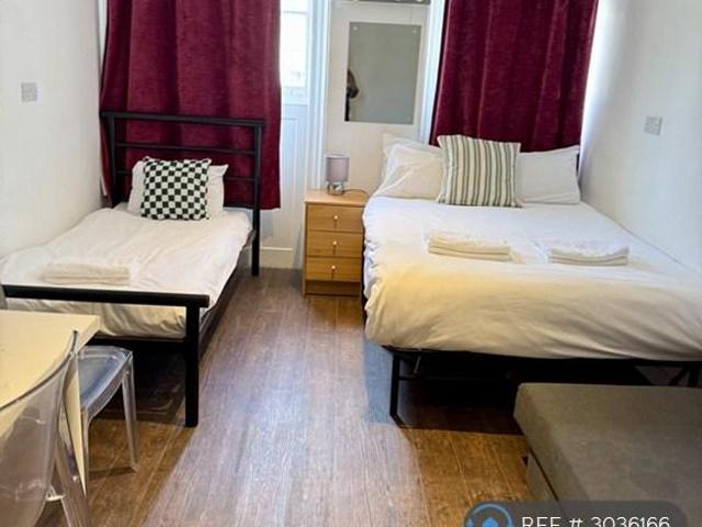 Apartment for rent in Brunswick, Brighton