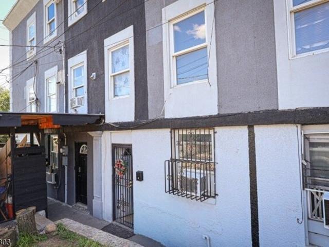 House for sale in Newark, New Jersey