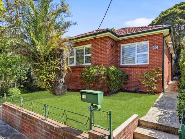 House for sale in Lower North Shore, Sydney