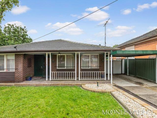 House for sale in Avondale Heights, Melbourne