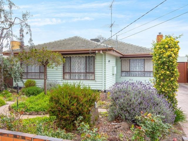 House for sale in Norlane West, Geelong