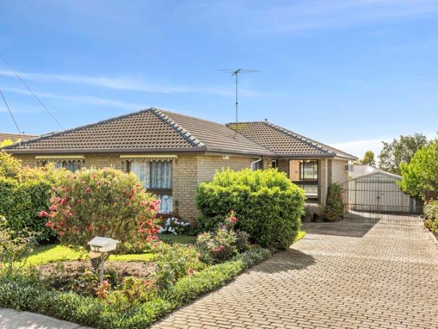 House for sale in Belmont, Geelong