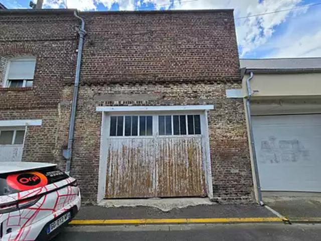 Garage vente à Saint-Quentin, Origny-sainte-benoite