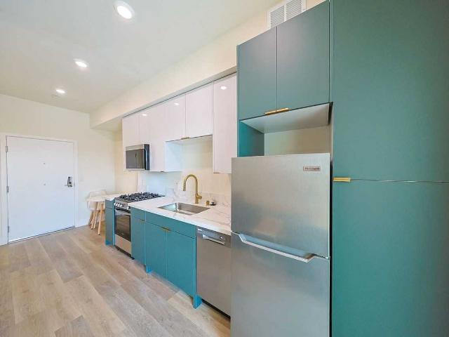 Apartment for rent in Canoga Park, California