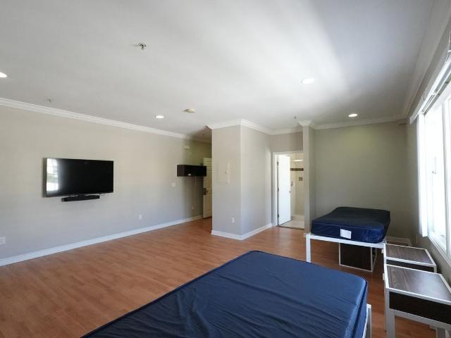 Apartment for rent in Canoga Park, California