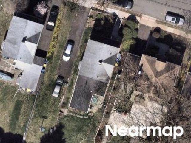 House for sale in Teaneck, New Jersey