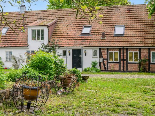 Gård till salu i Gotland, Skåne