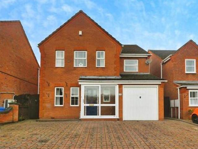 House for sale in Kettlebrook, Staffordshire