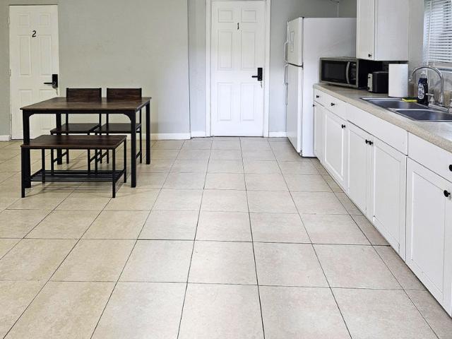 Room for rent in Florida