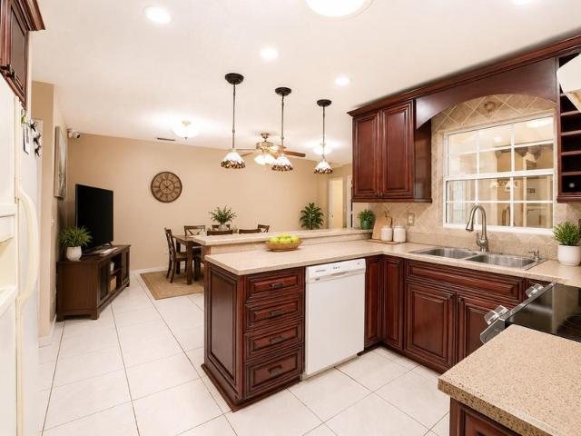 Room for rent in Florida