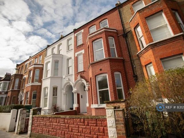House for rent in Clapham, Greater London