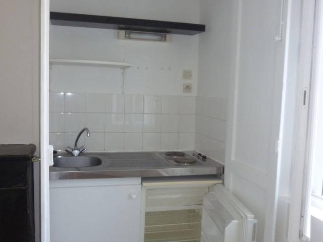 Studio location à Cité Emile Zola, Orléans