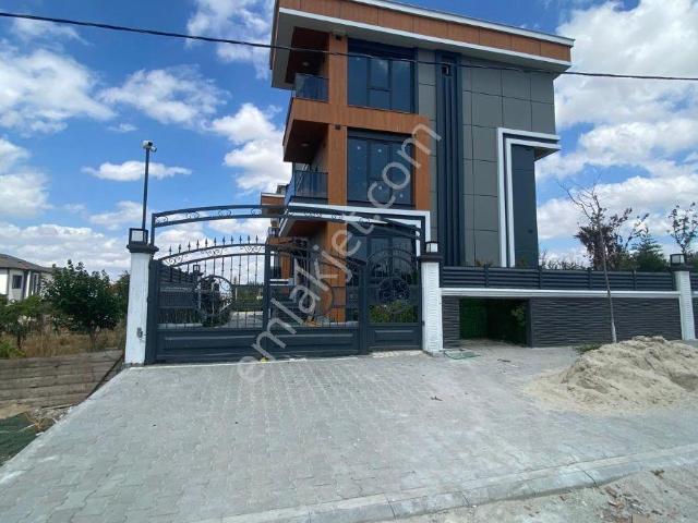 Çorlu, Tekirdağ içerisinde satılık Villa