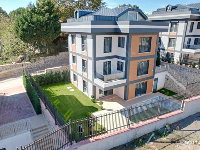 Çekmeköy, İstanbul içerisinde satılık Villa