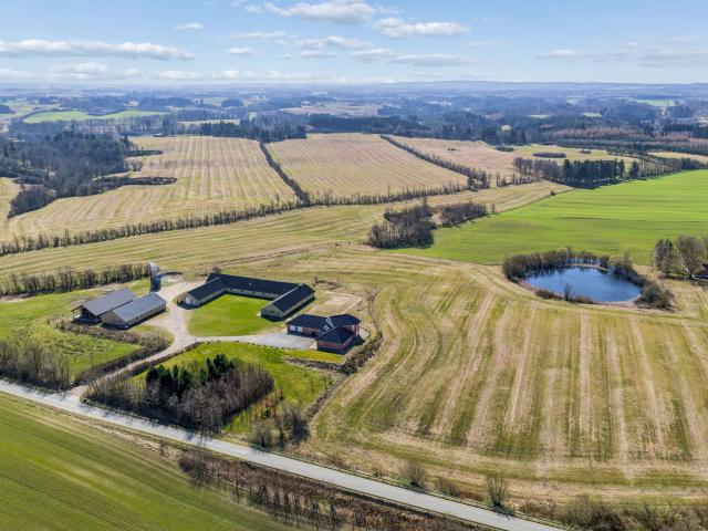 Landejendom til salg i Østervrå, Frederikshavn Kommune