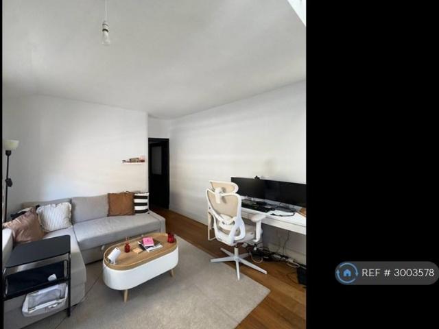 Apartment for rent in Shepherd's Bush, Greater London