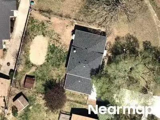 House for sale in Taylor