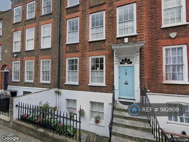 Apartment for rent in St Margarets, Greater London