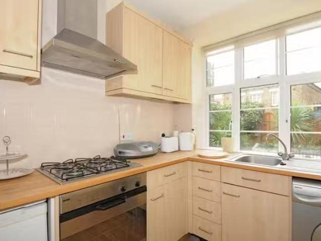 Apartment for rent in St John's Wood, Chalk Farm