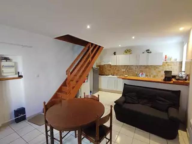 Maison vente à Narbonne, Ornaisons