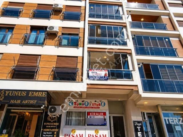 Karşiyaka, İzmir içerisinde satılık mülk