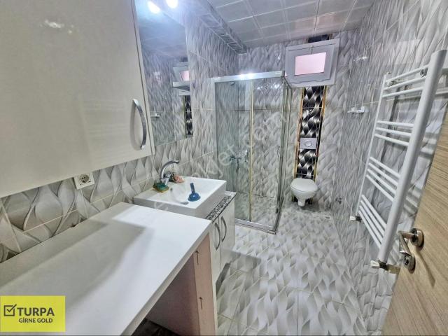Karşiyaka, İzmir içerisinde satılık mülk