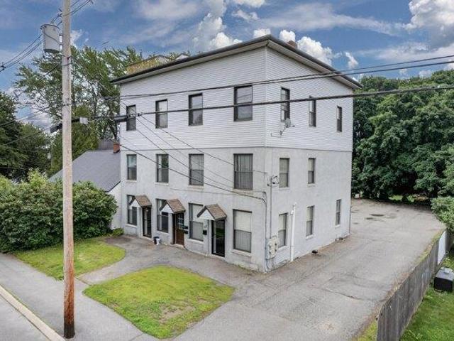 House for sale in Maine