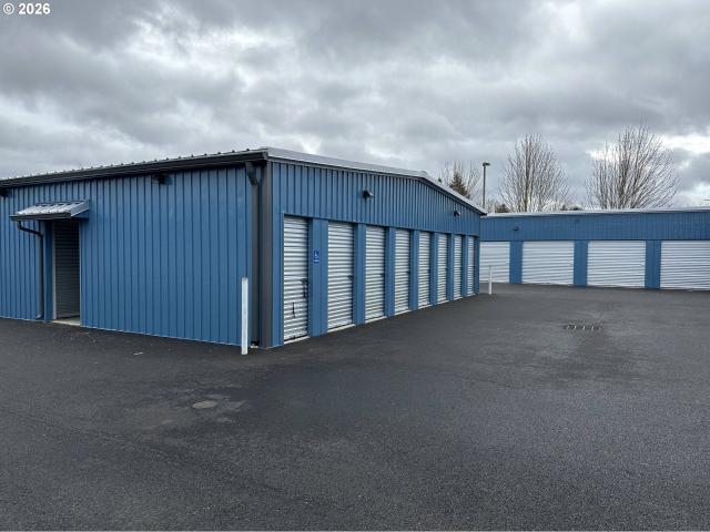Commercial for sale in Oregonia