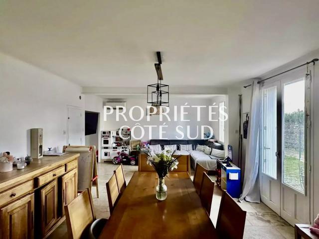 Maison vente à Nîmes, Orsan