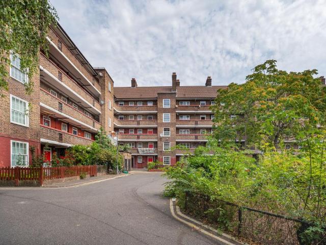 Apartment for rent in South Lambeth, Greater London