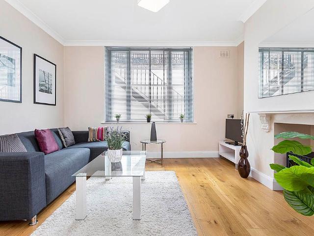 Apartment for rent in Bayswater, Greater London